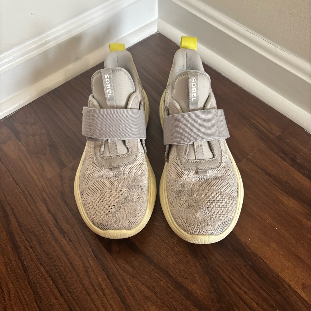 Sorel Light Gray Sneakers with Yellow Accent